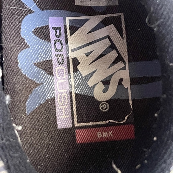 VANS - Picture 9 of 10